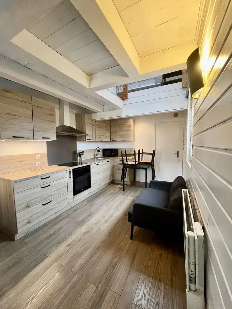 Appartement à louer à Saint-Cyr-au-Mont-d'Or — photo 1